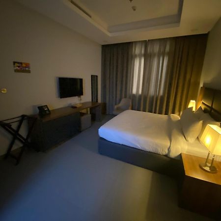 Saray Prime Suites Kuwait City Exterior photo